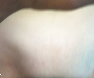 Romerige wit poesie fucked deur gehang monster bbc